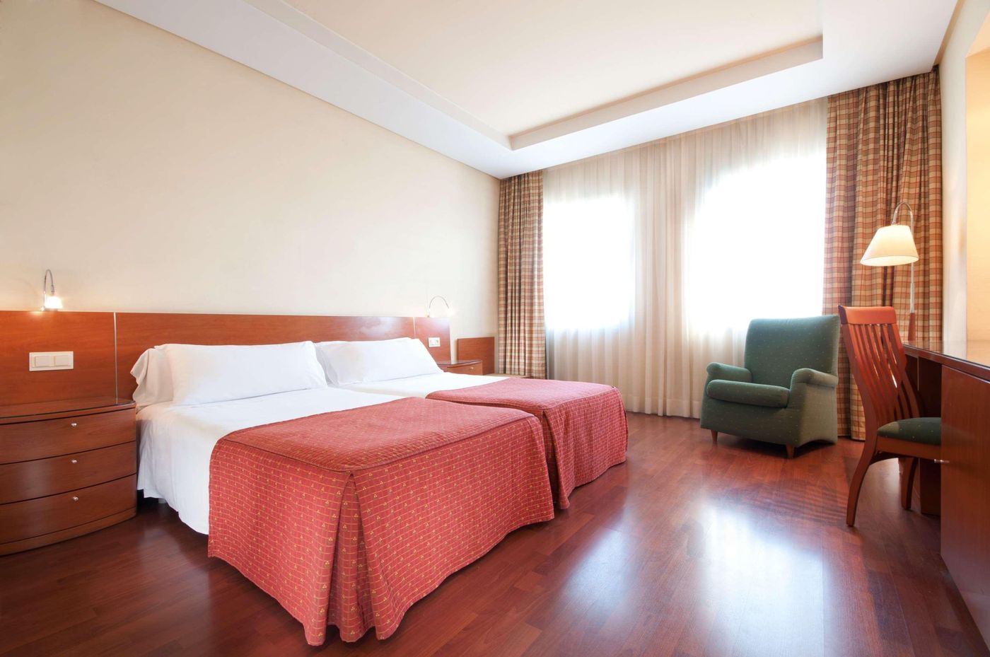 TRYP-Madrid-Chamartin-Hotel-Room-32