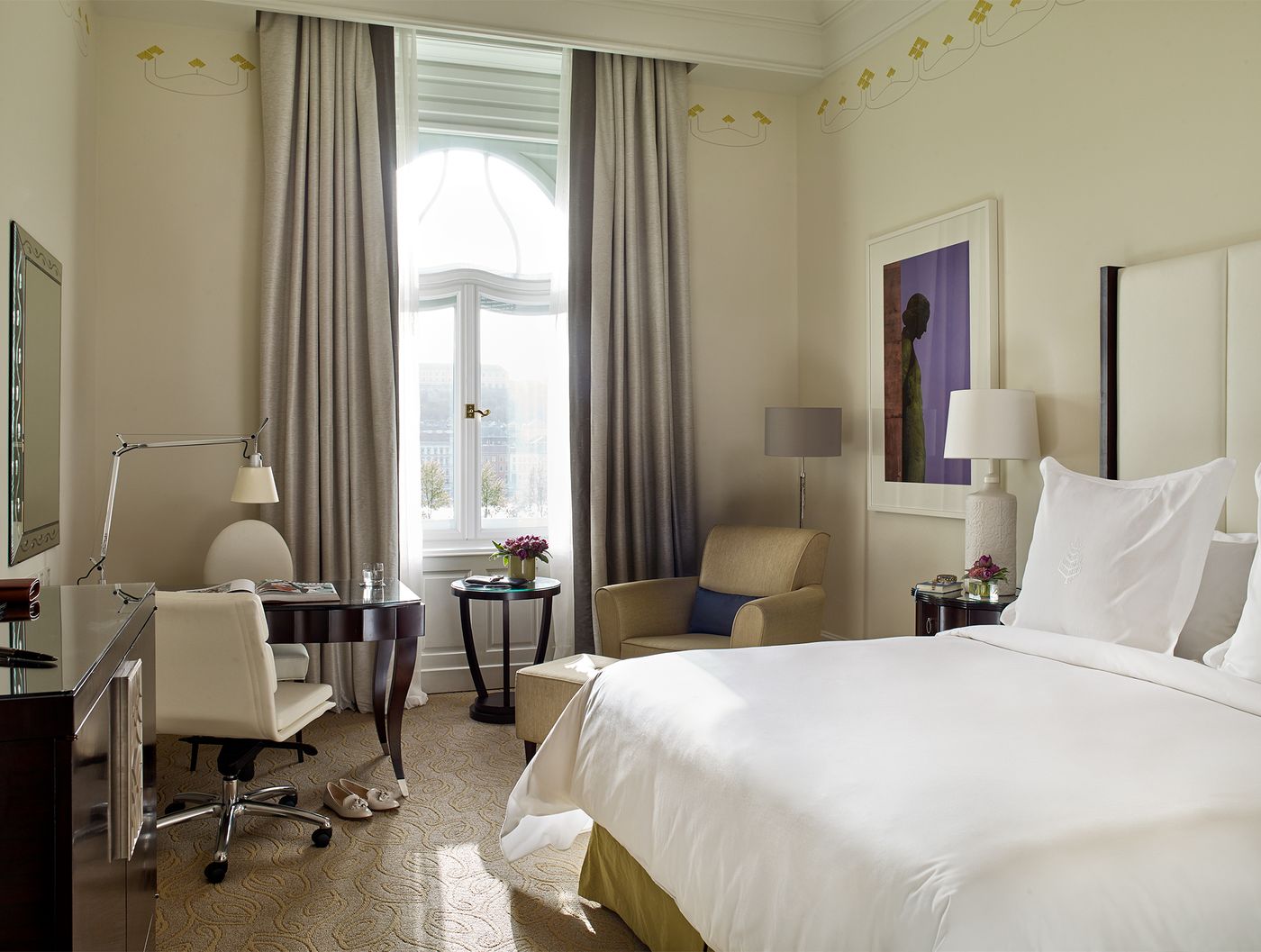 Four-Seasons-Hotel-Budapest-Room-11
