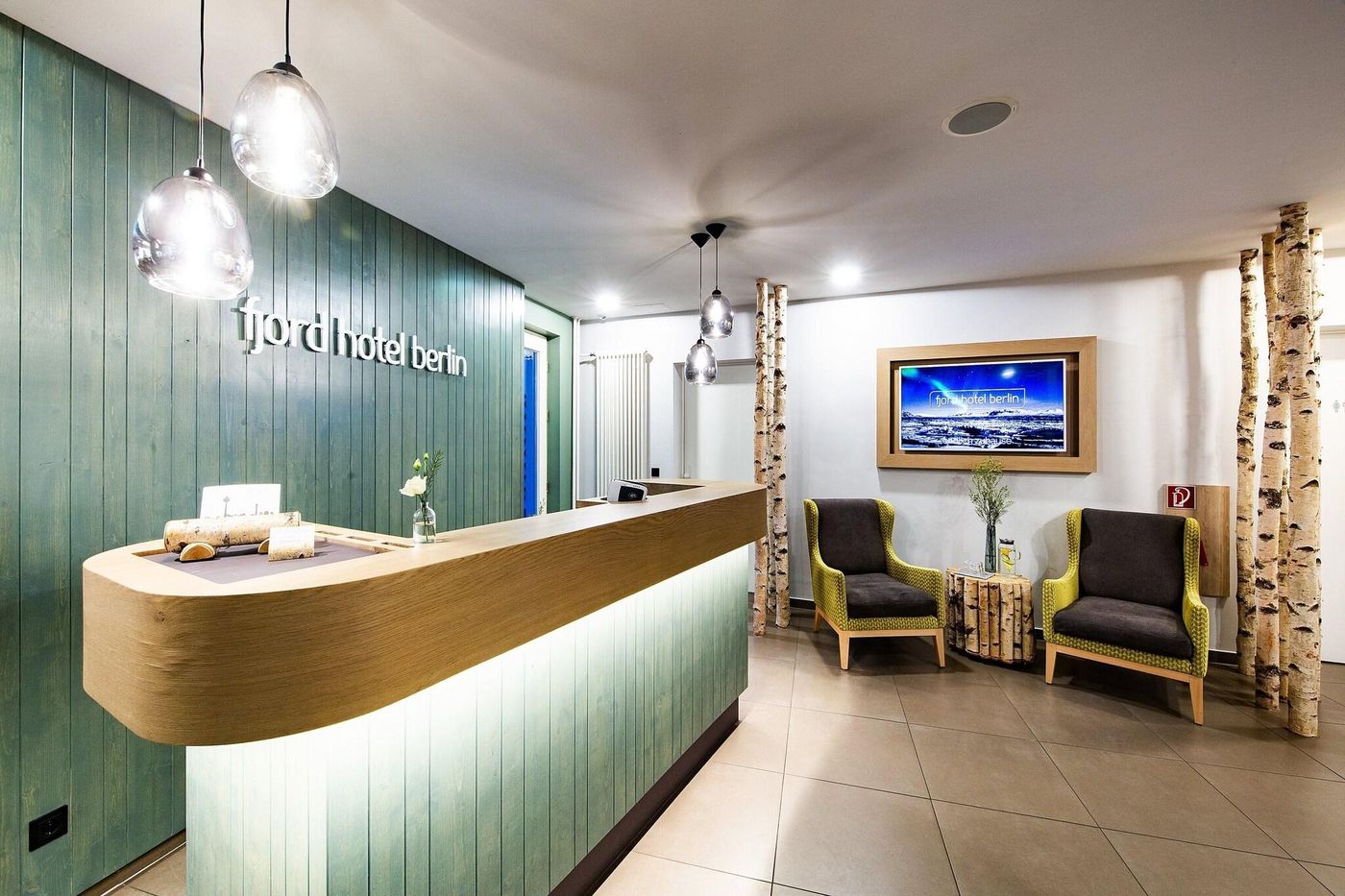 Lindemann-Hotel-Fjord-General-view-2