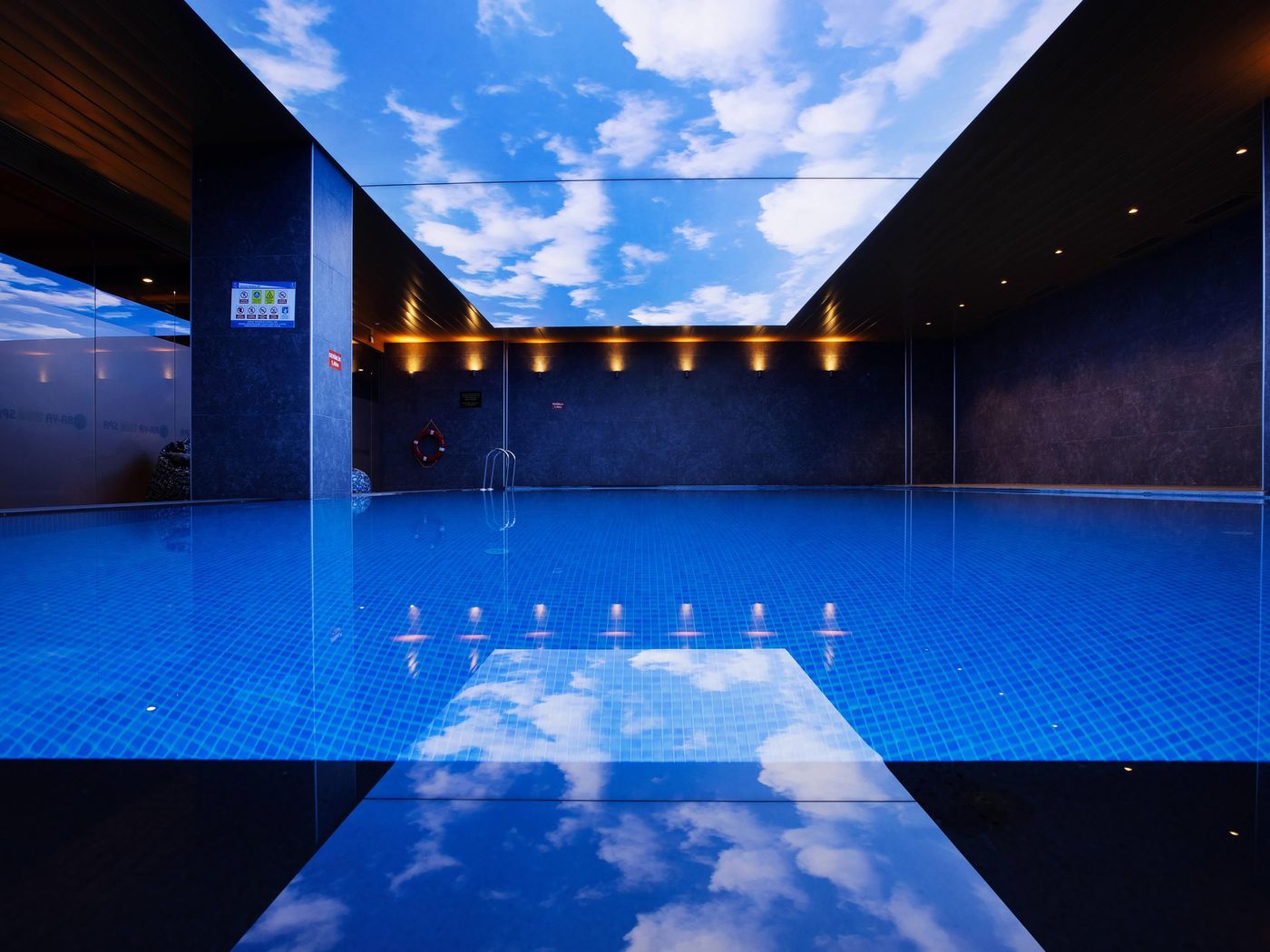 ibis-Styles-Istanbul-Merter-Pool-48