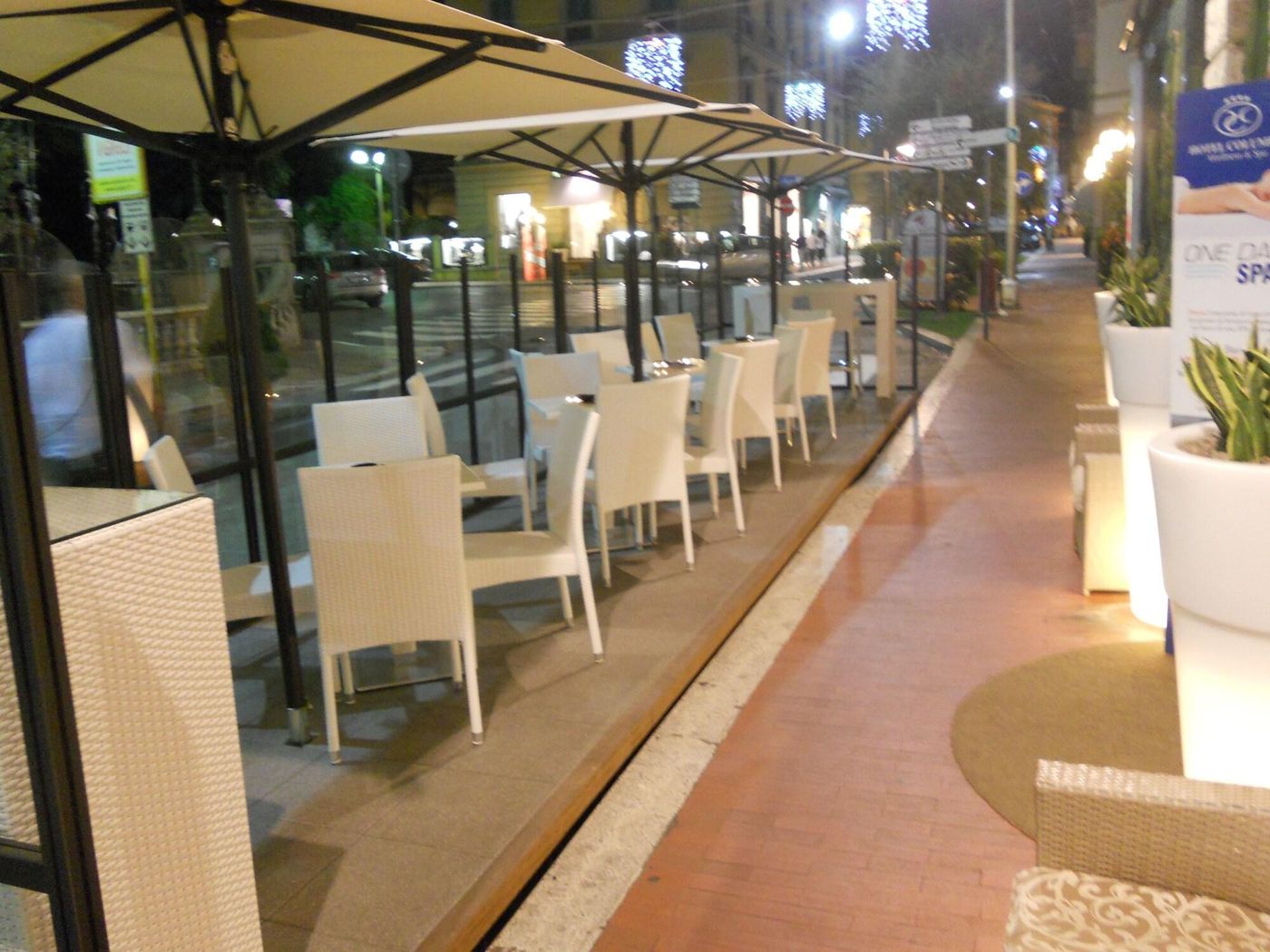 Columbia-Charming-Spa-Terrace-90