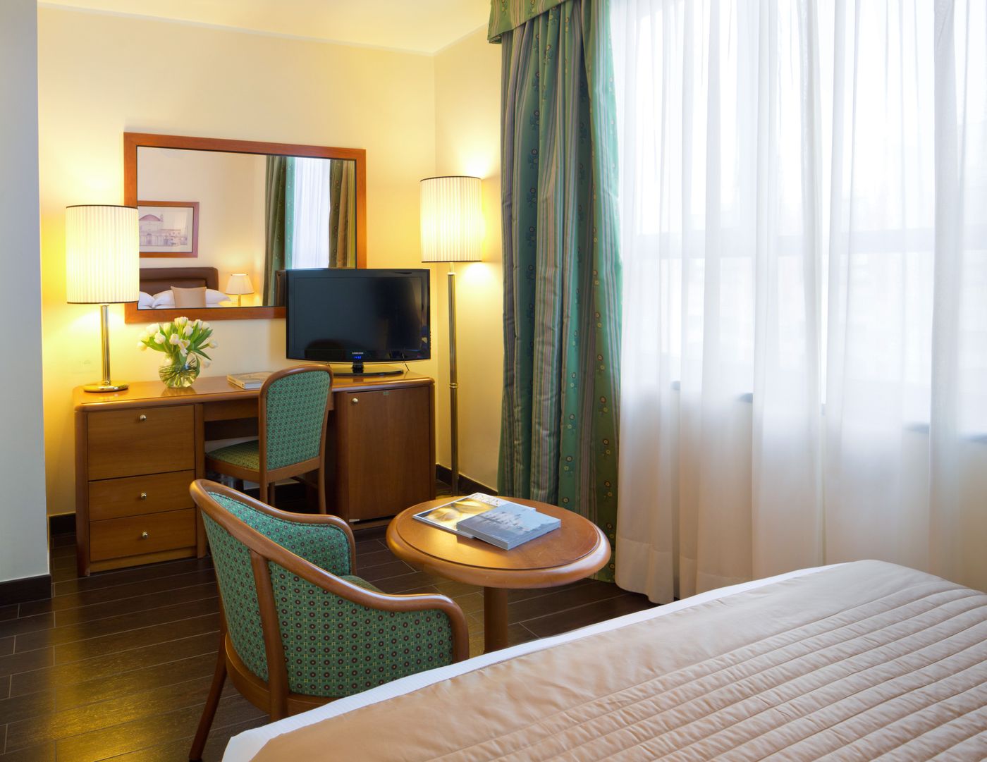 Starhotels-Business-Palace-Room-16