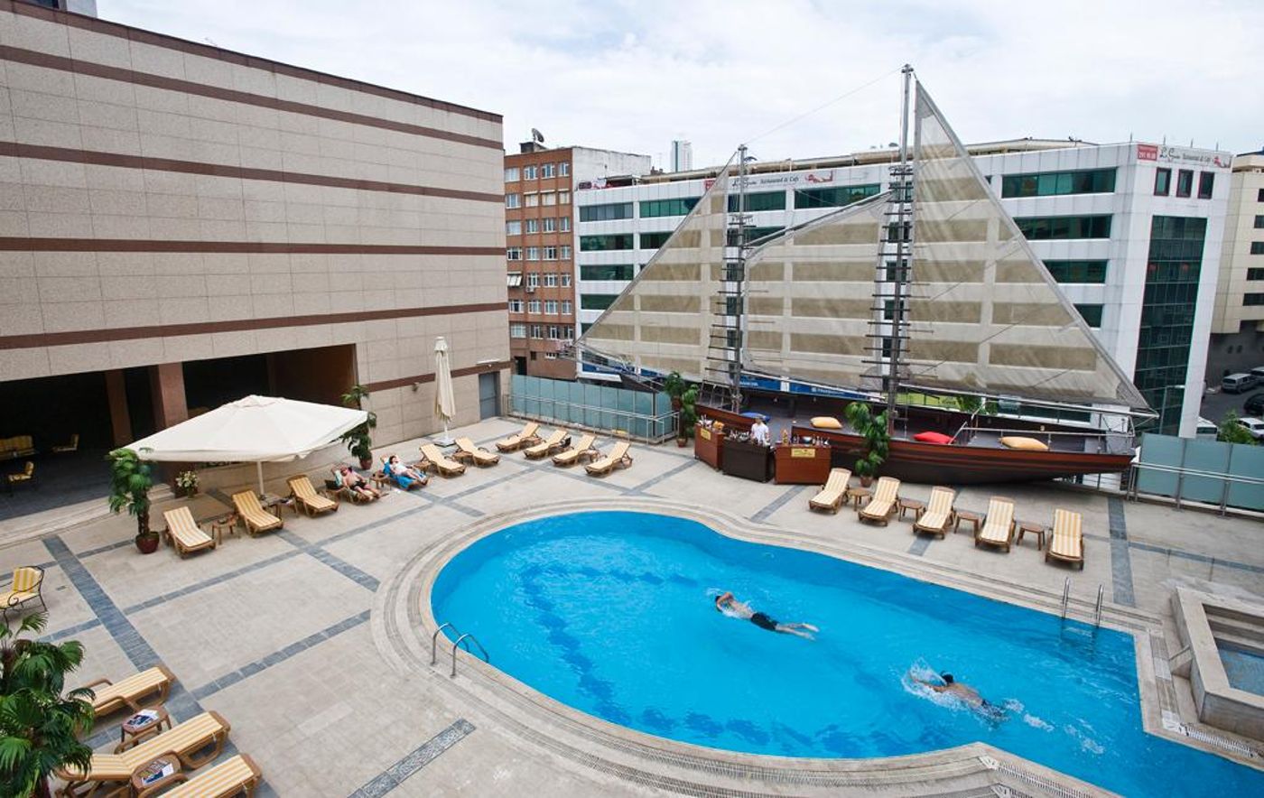 Grand Cevahir Hotel & Congress Centre-Turkey-ISTANBUL-Pool-10