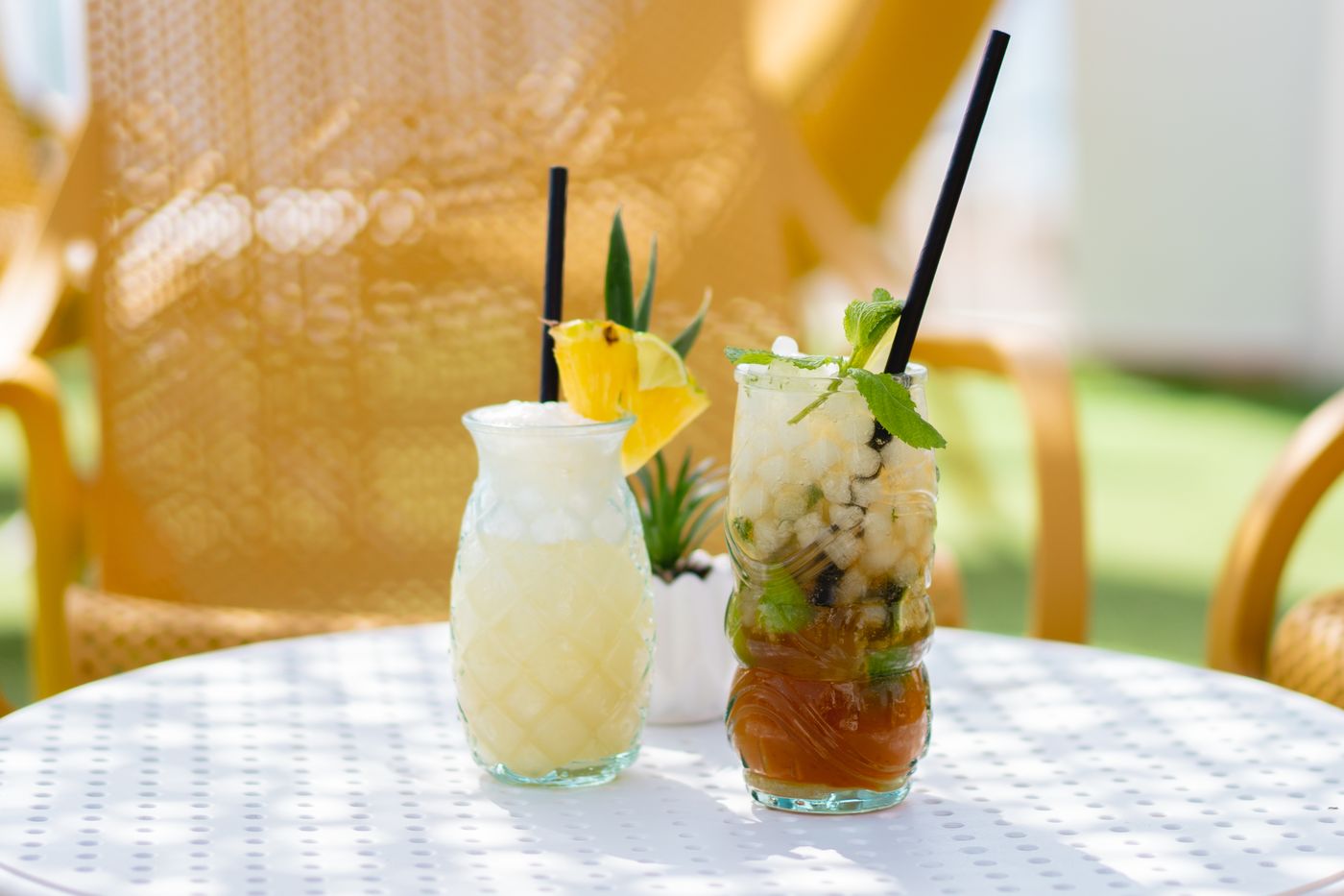 Queens-Hotel---Adult-Only-Bar-25