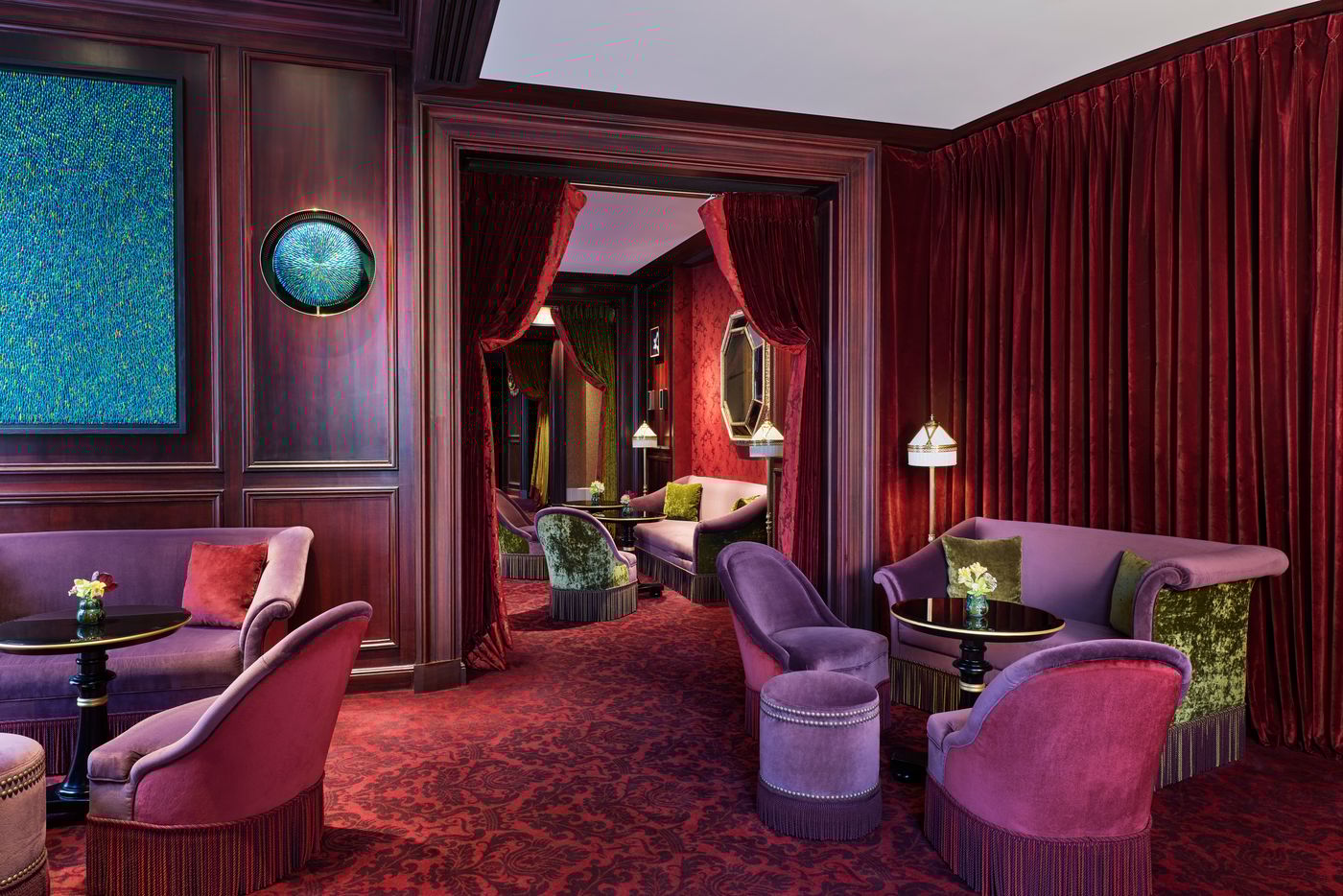 Hotel-Barriere-Le-Fouquets-Paris-Lobby-9