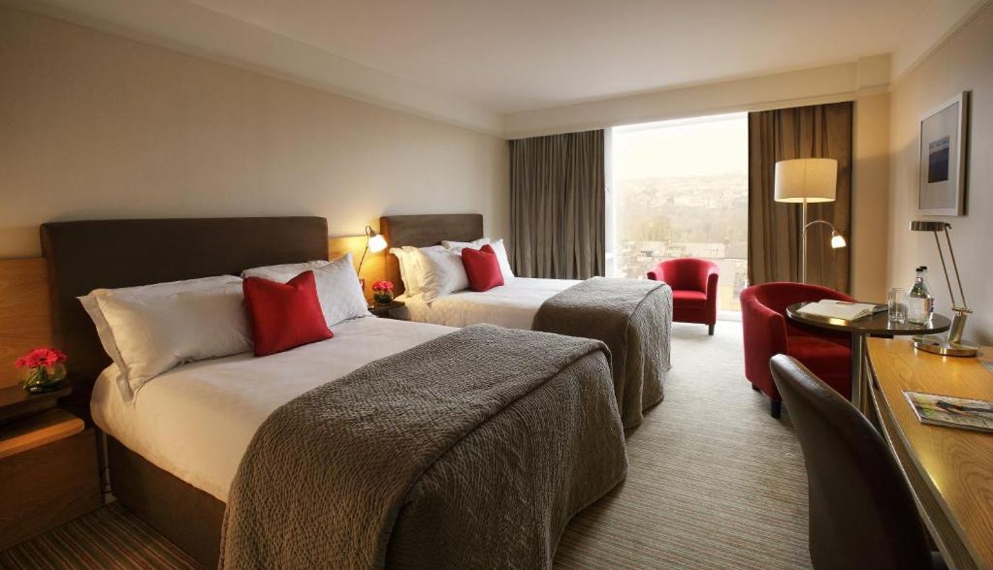 The River Lee - Ireland - Cork - Room - 4