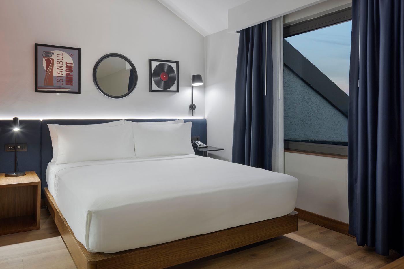 Hampton by Hilton Istanbul Arnavutkoy-Turkey-Istanbul-Room-2