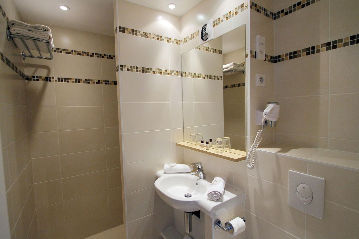 Hotel-Le-Petit-Prince-Room-29