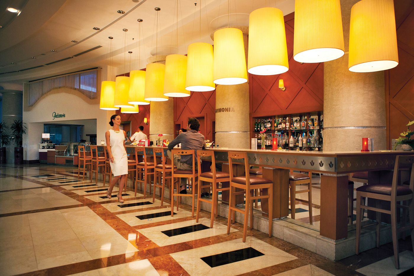 Paloma-Sensia-Bar-38