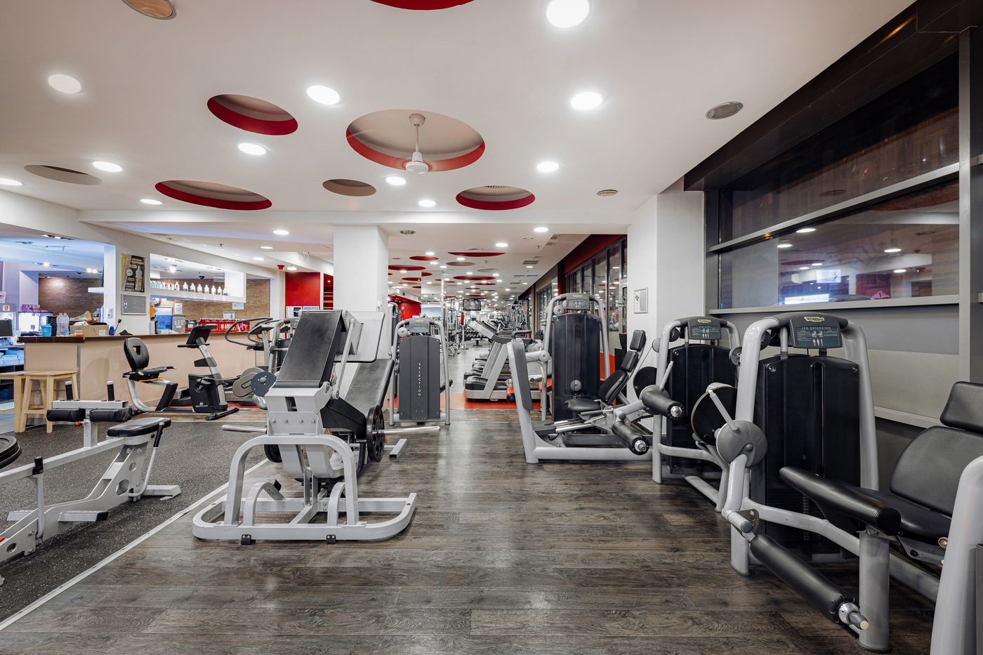 Bliss-Residence-and-Spa-Sports-and-Entertainment-55