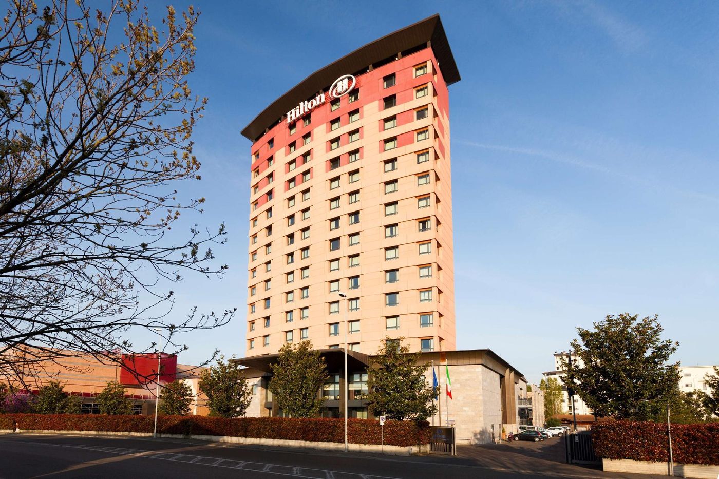 DoubleTree-by-Hilton-Florence-Metropole-General-view-8