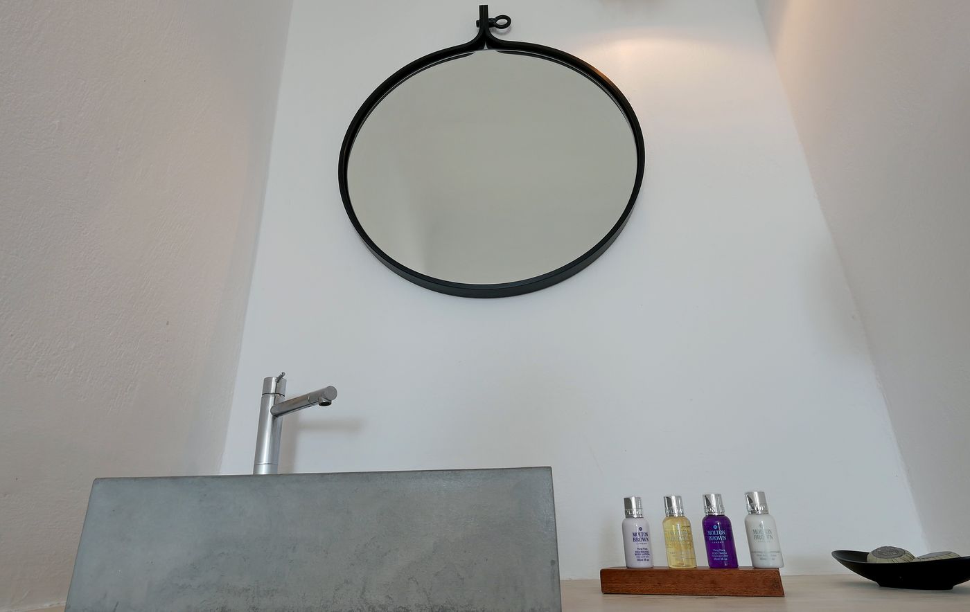 Ostraco-Luxury-Suites-Room-51