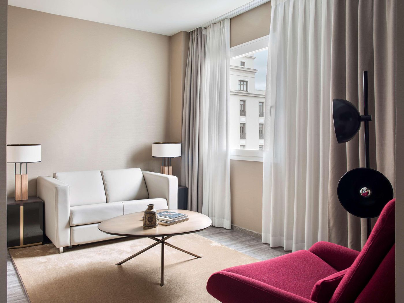 NH-Collection-Madrid-Suecia-Room-40