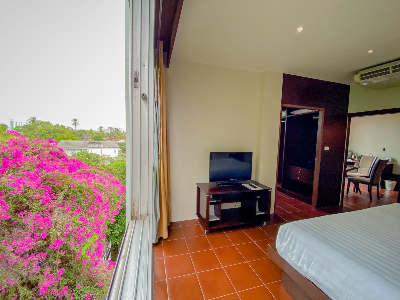 Sino-House-Phuket-Hotel-Room-40