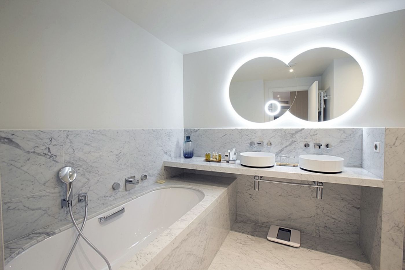 California-Paris-Champs-Elys----es-Room-38