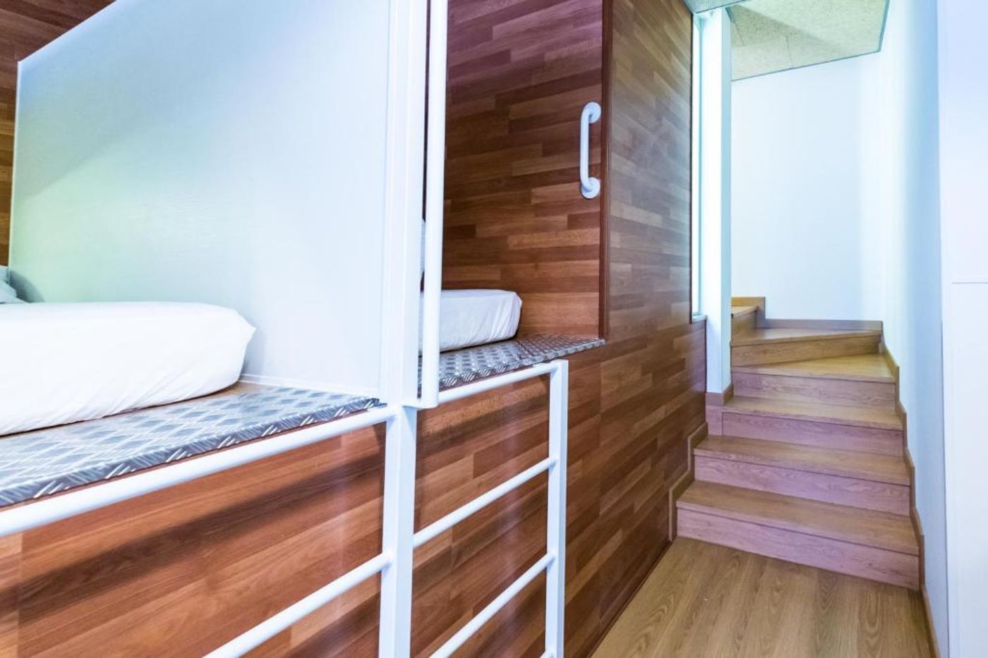 Far Home Bernabeu - Spain - Madrid - Room - 3