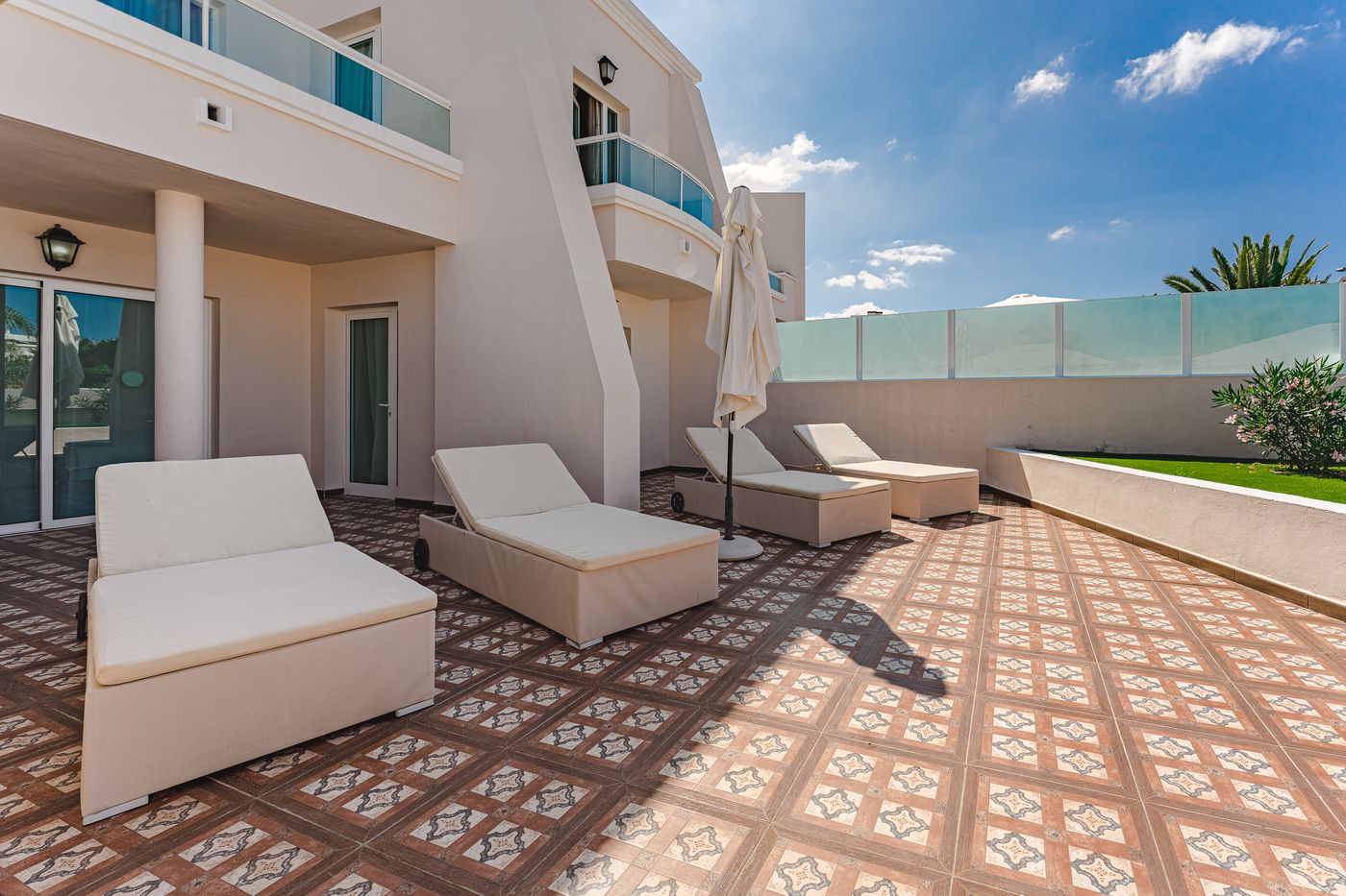 Flamingo-Suites-Room-90