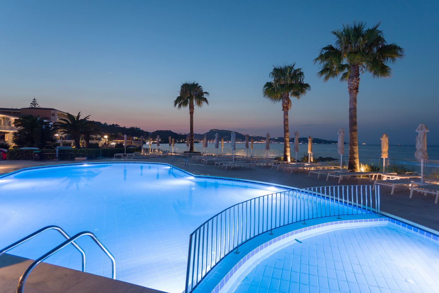 Xenos-Kamara-Beach-Pool-2