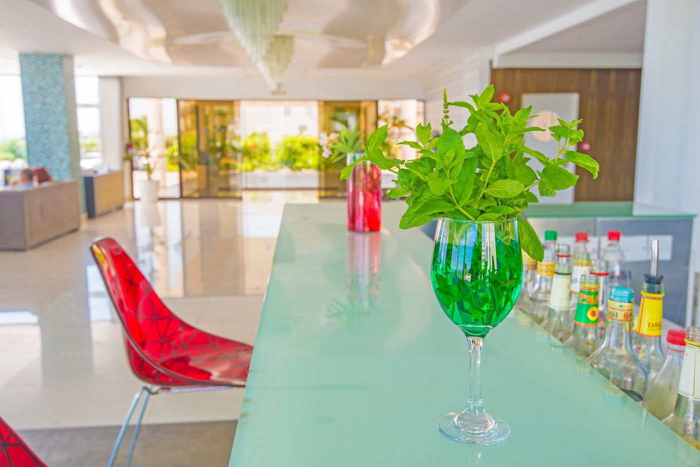 Silver-Sands-Beach-Hotel-Bar-29