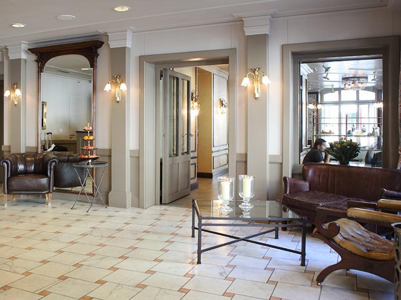 Hotel Montana – contactless self check-in-Switzerland-ZURICH-General view-1