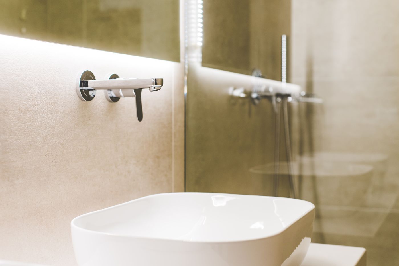 Super-Paradise-Hotel-Room-43