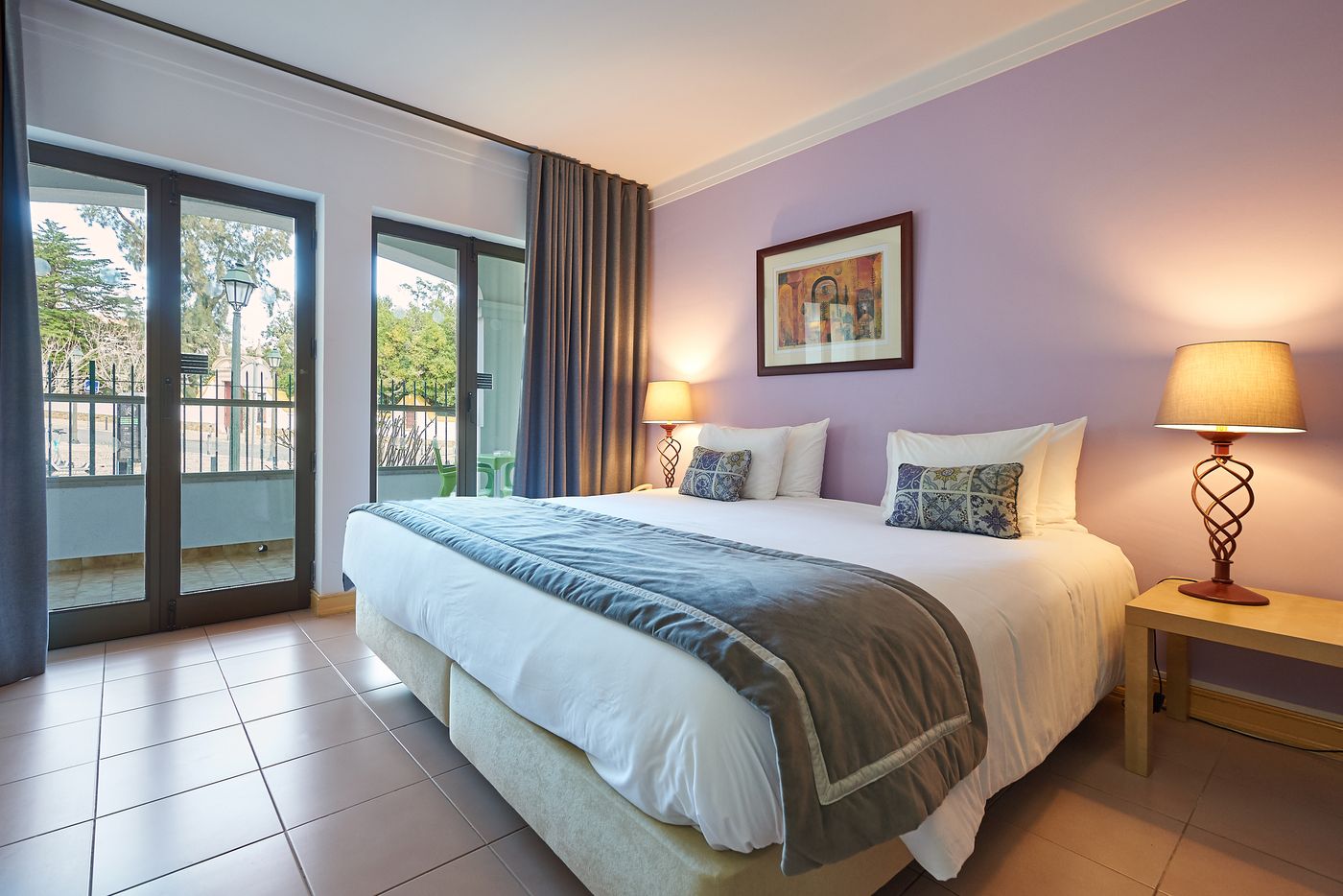 Clube-Do-Lago-Room-8