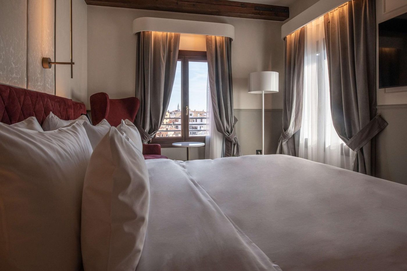 Radisson-Collection-Hotel-Palazzo-Nani-Venice-Room-30