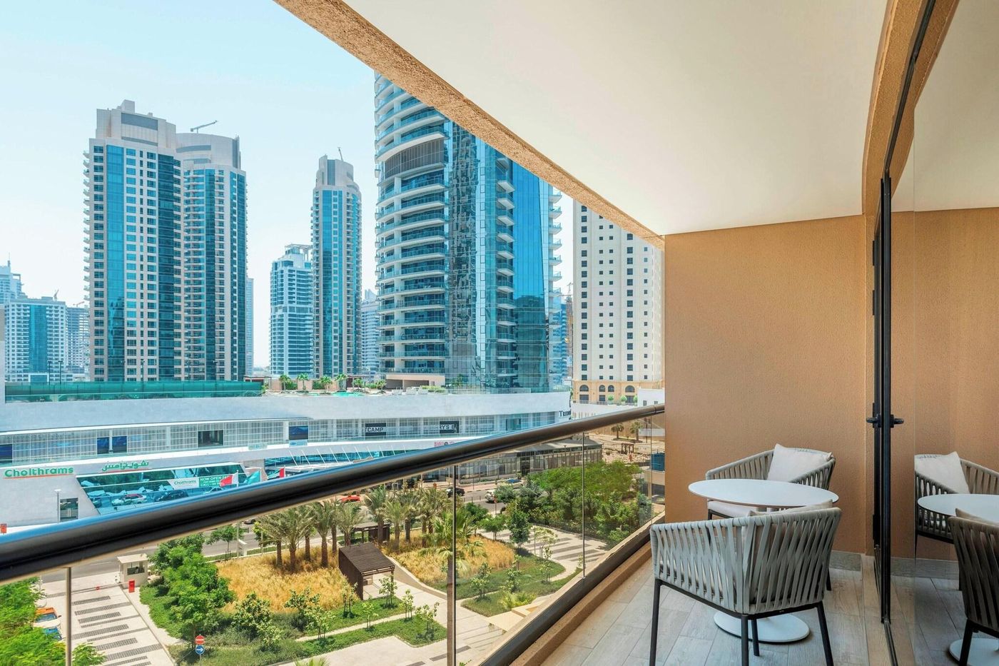 Le-Royal-Meridien-Beach-Resort-and-Spa-Room-15