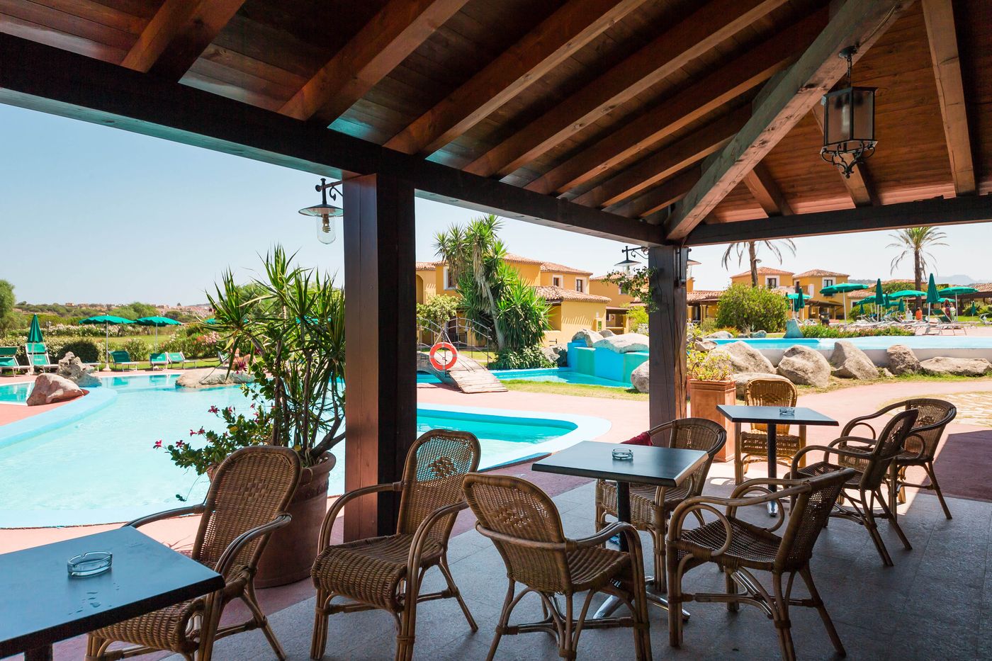 Villaggio-Baia-dei-Pini-Bar-8