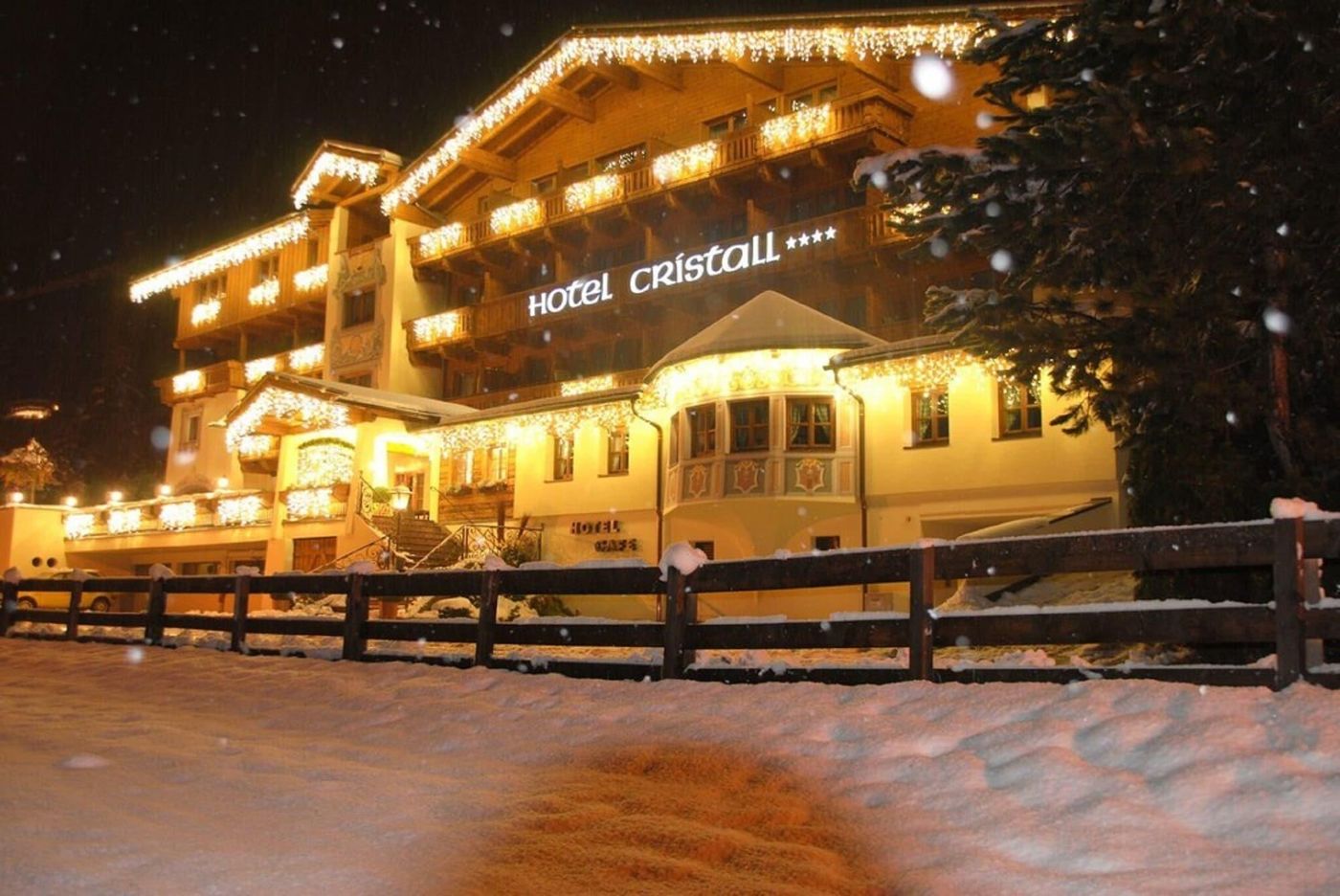 Cristall-Austria-FULPMES -General view-1