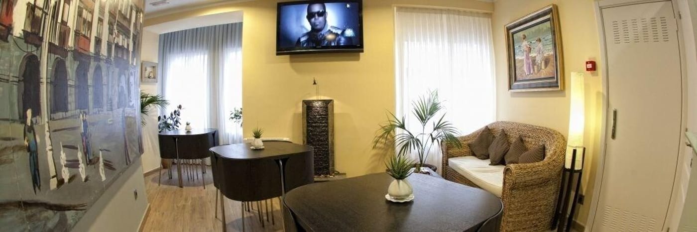 Pensión Jade-Spain-CASTRO URDIALES-Lobby-3