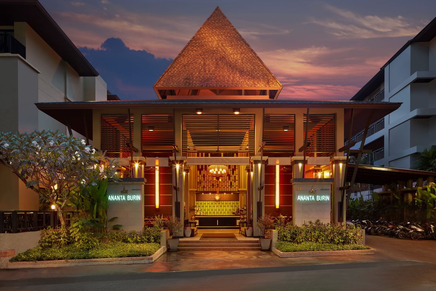 Ananta-Burin-Resort-Lobby-15