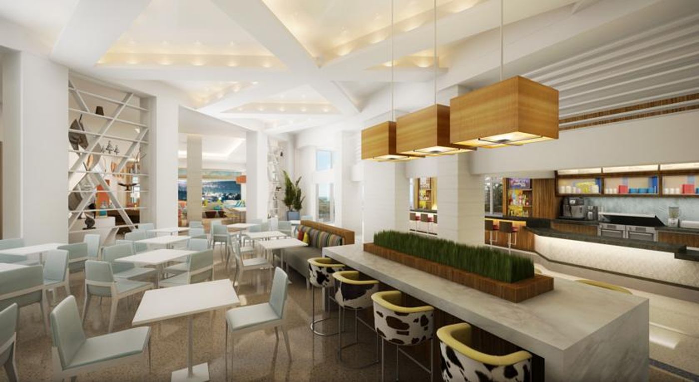 Courtyard Cadillac Miami Beach Oceanfront