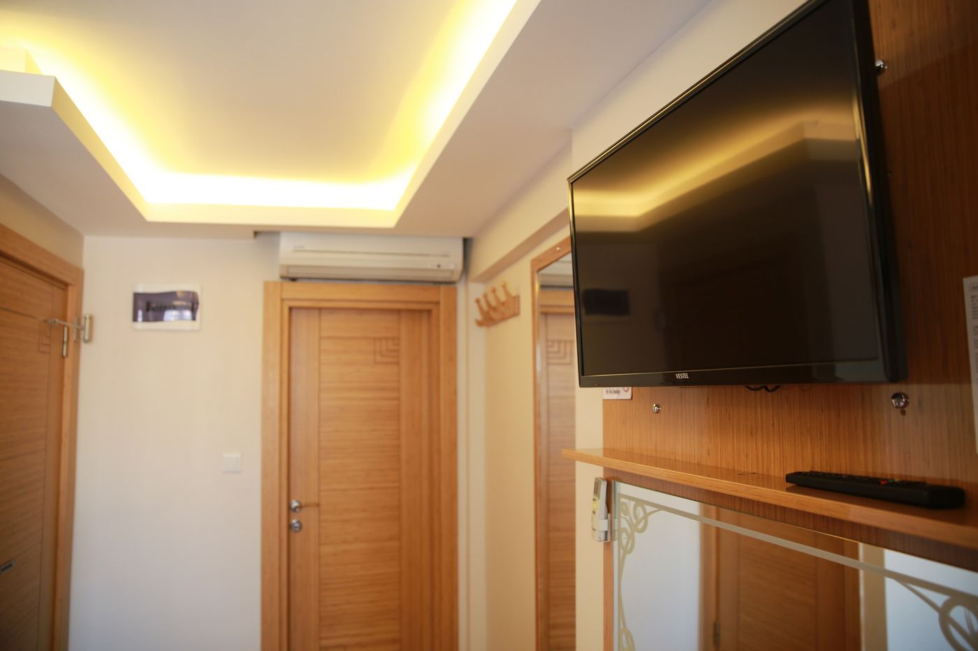 Black-Pearl-Hotel-Room-17