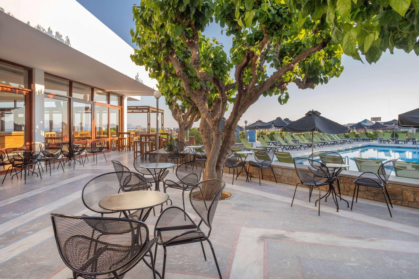 Marina-Beach-Restaurant-15