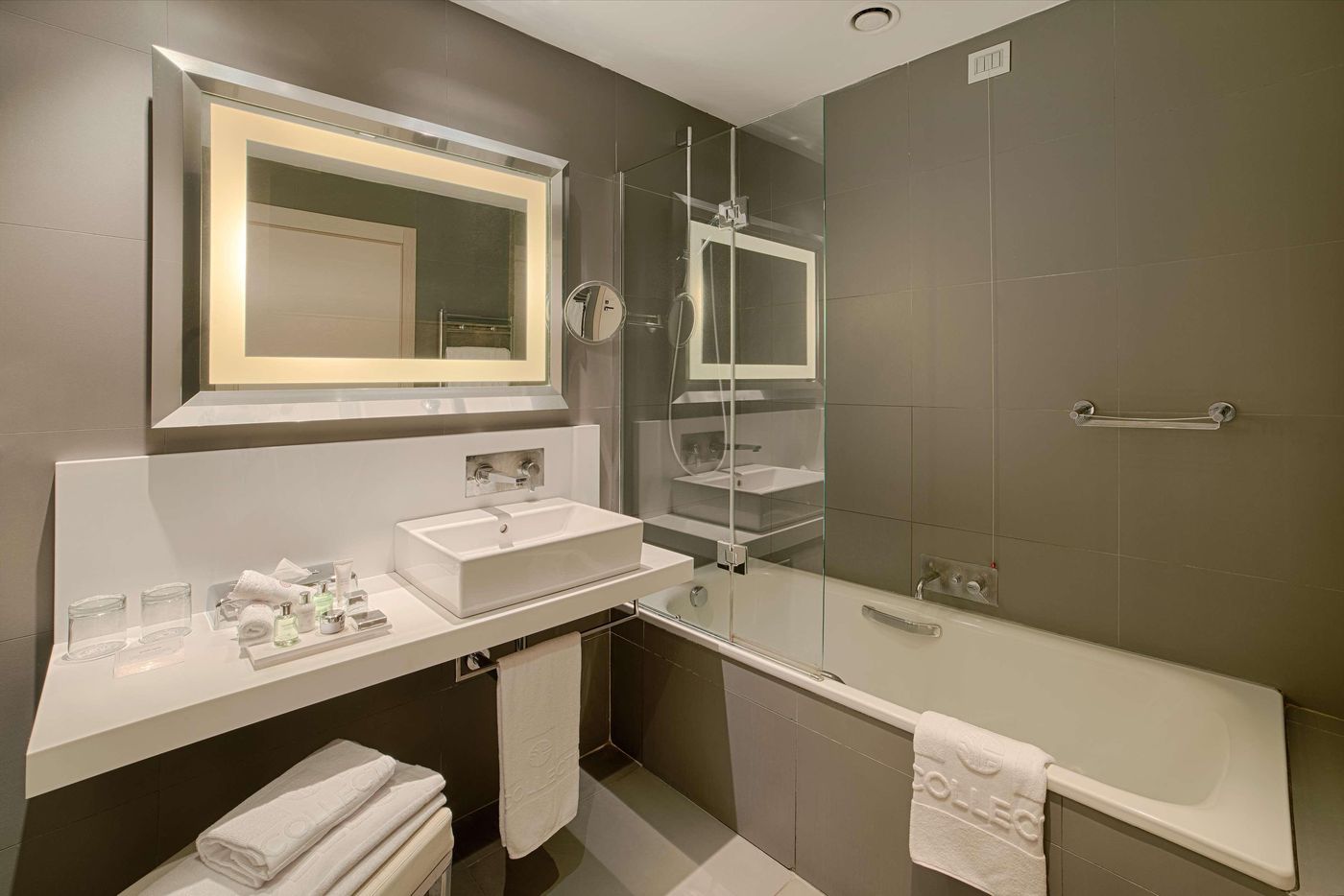 NH-Collection-Roma-Vittorio-Veneto-Room-68