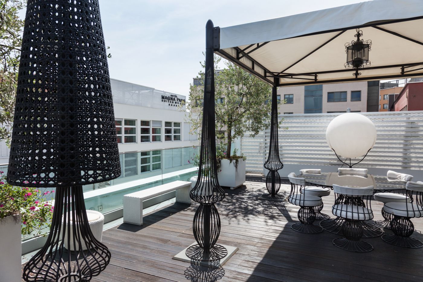 Magna-Pars---LHotel-a-Parfum-Terrace-32