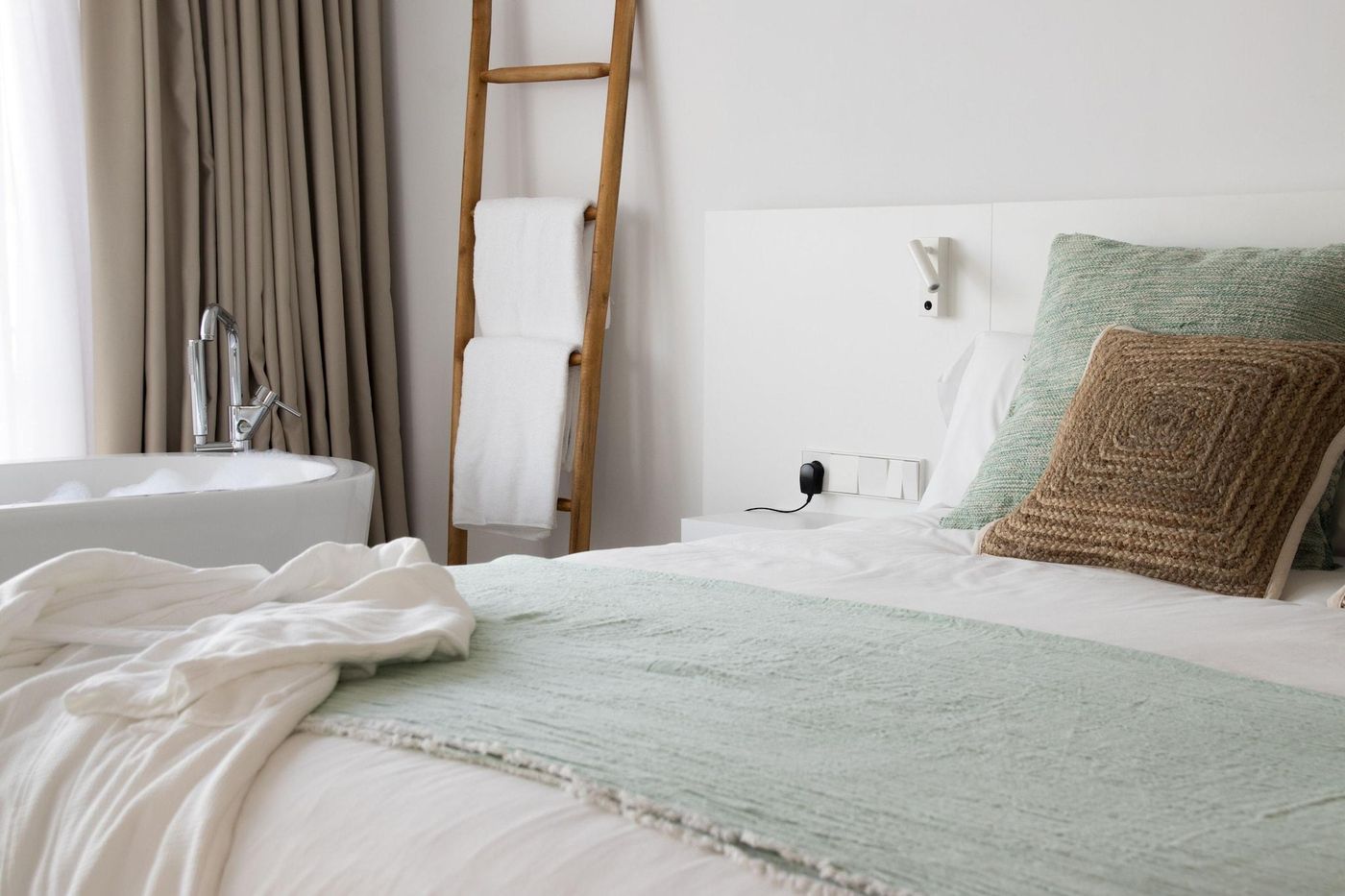 Els-Pins-Resort---Spa-Room-33