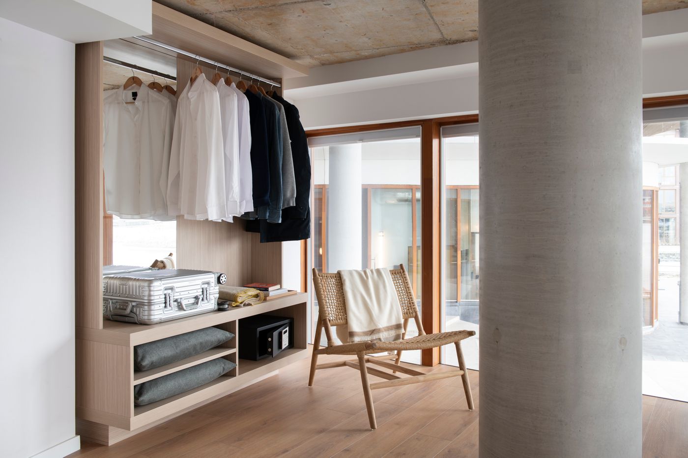 Eric-Vokel-Boutique-Apartments---Riverfront-Suites-Room-8