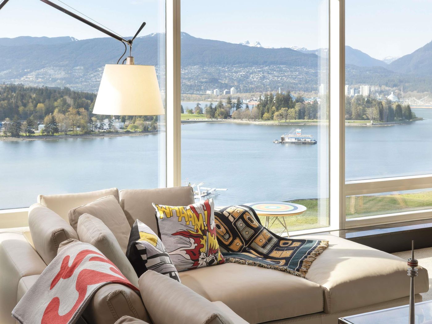 Fairmont-Pacific-Rim-Room-62