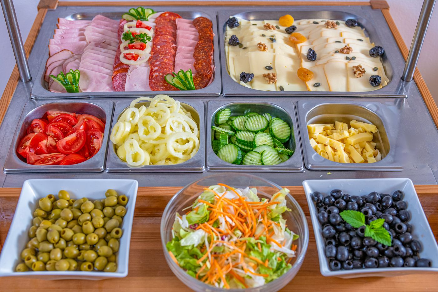 Corvin-Hotel-Budapest---Corvin-wing-Restaurant-35