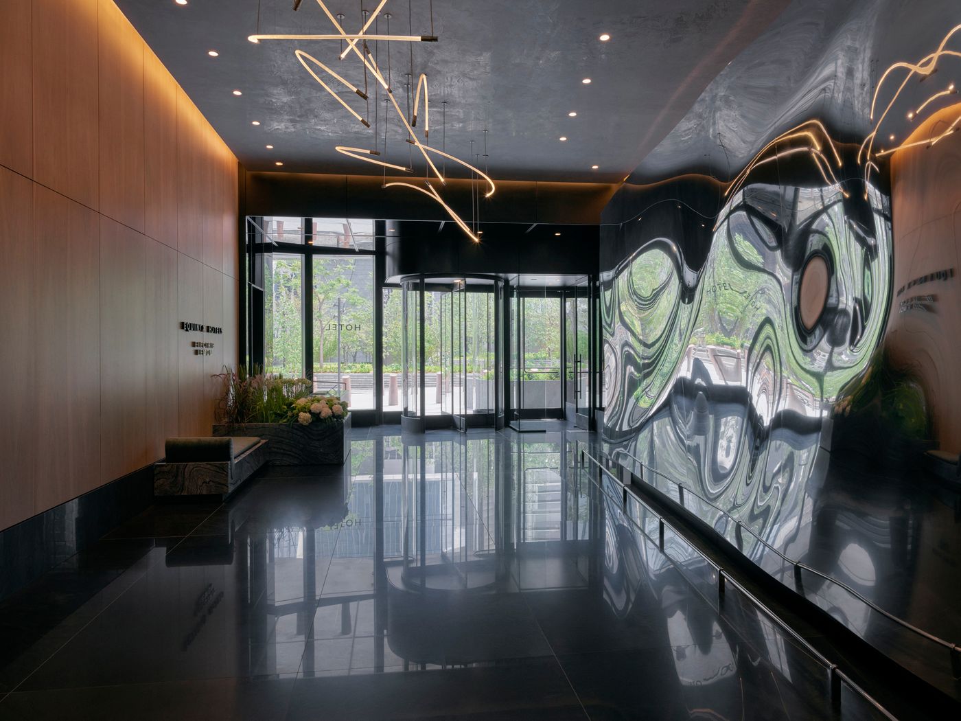 Equinox-Hotel-Hudson-Yards-New-York-Lobby-11