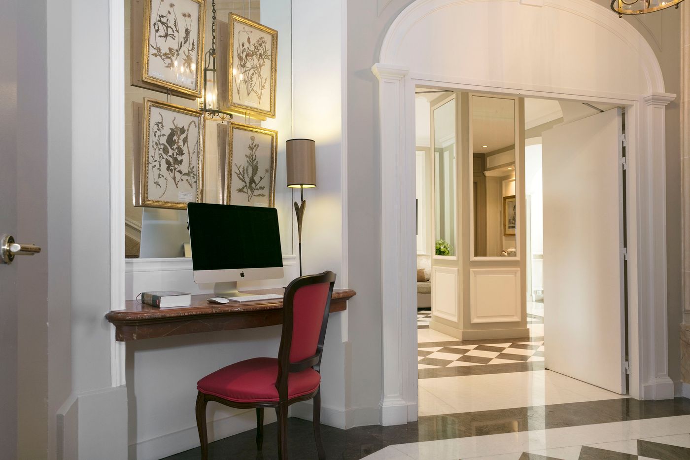 Serotel-Lutece-Lobby-4