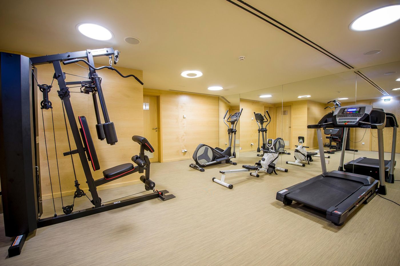 Smy-Lisboa-Sports-and-Entertainment-37