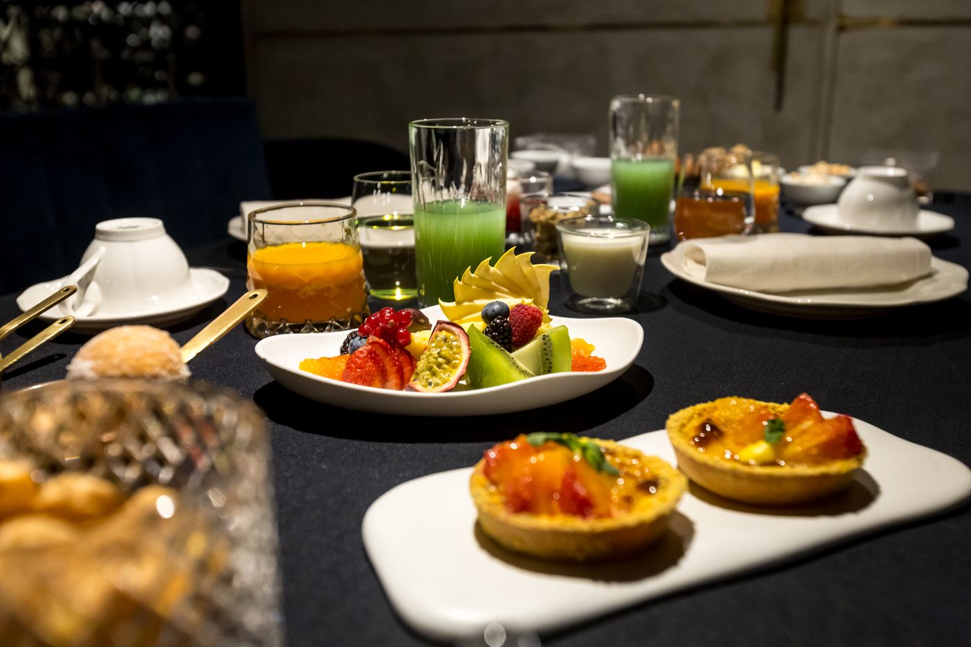 The-H-All-Tailor-Suite-Roma-Restaurant-37