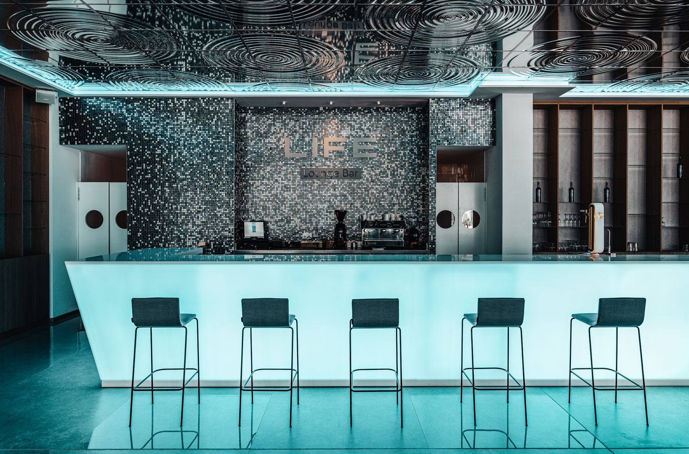 The-Ibiza-Twiins-Bar-54