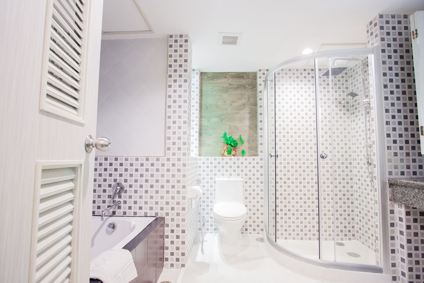 Karon-Sea-Sands-Resort---Spa-Room-37