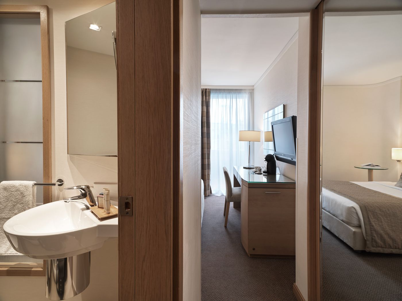 Galaxy-Hotel-Iraklio-Room-28