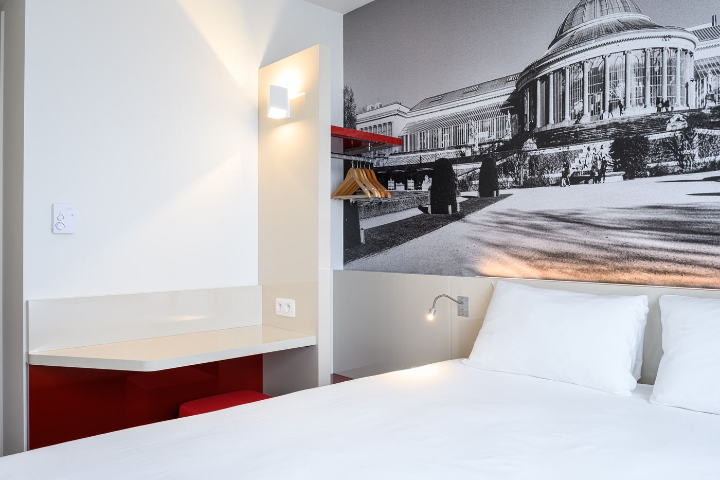 B-B-Hotel-Brussels-Centre-Gare-Du-Midi-Room-7