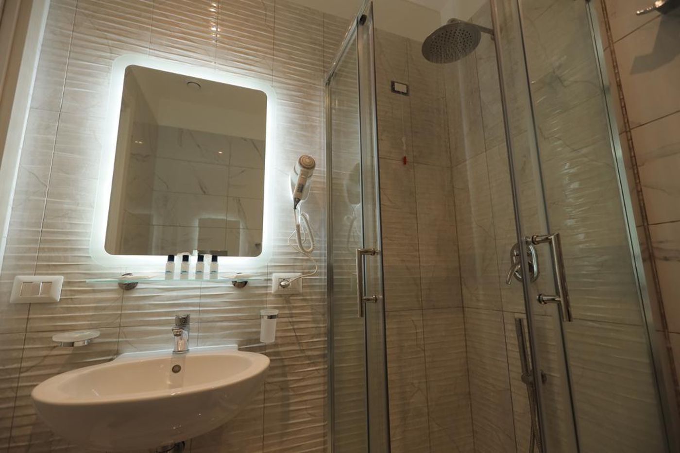 Garibaldi Suite - Italy - Naples - Room - 3